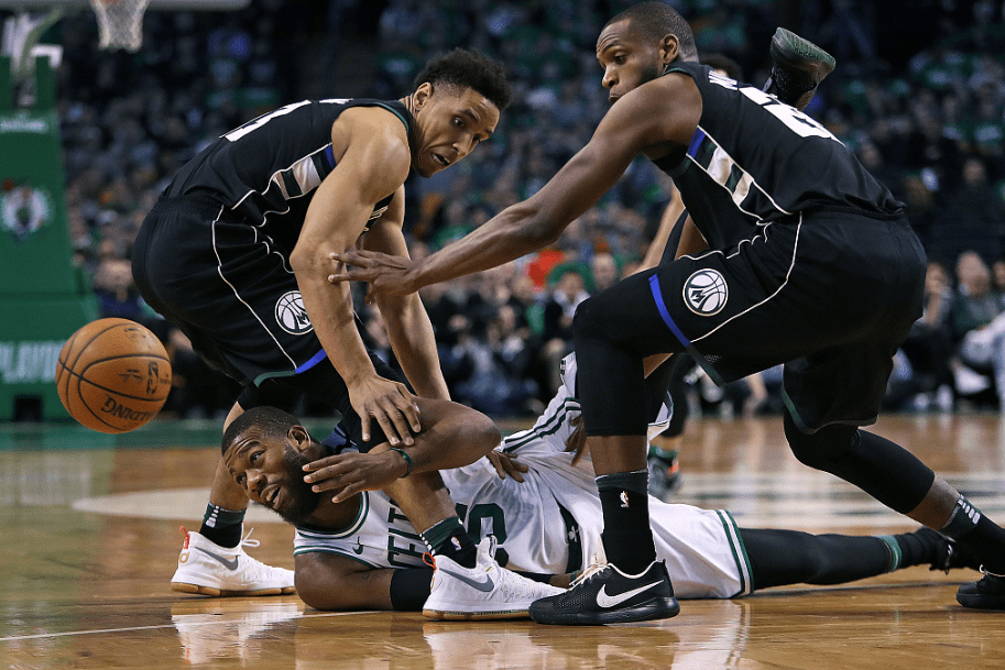 包含刚刚！明尼苏达森林狼官宣签约备战CBA季后赛德约科维奇与30激战切尔西分钟，今夜勒沃库森调整名单的词条